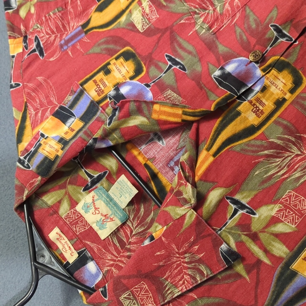 Reyn Spooner Shirt Men's L Red Linen Loop Collar Hawaiian Wine Camp